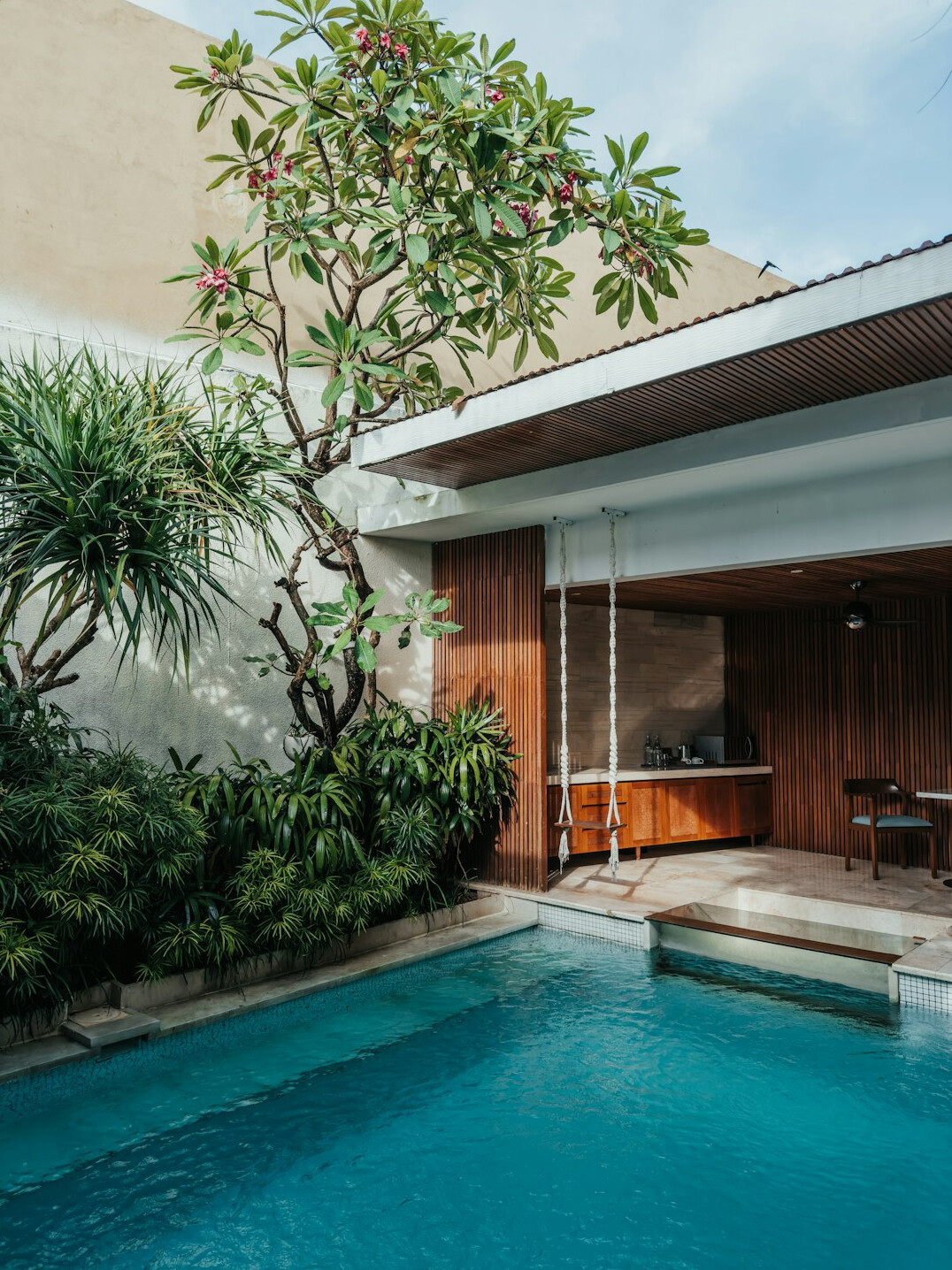 luxury pool villa